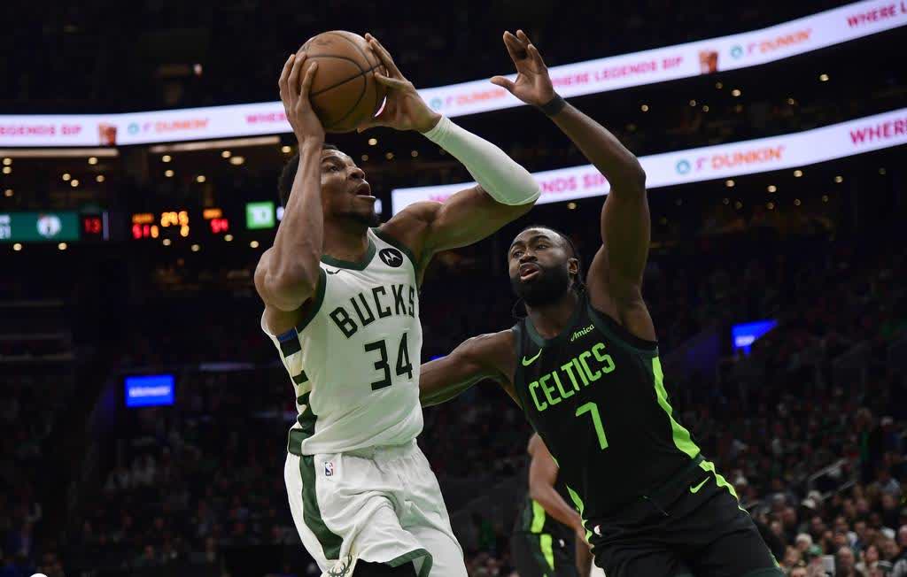 绿衫军狂胜对手,成功晋级东部半决赛 绿衫军狂胜对手,成功晋级东部半决赛