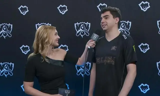 TheShy在C9比赛中精彩发挥，出色防守引发热议！的简单介绍